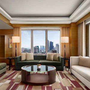 Junior Suite Lounge Access
